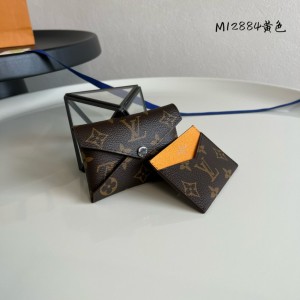 루이비통 M12884 카드지갑 머니클립