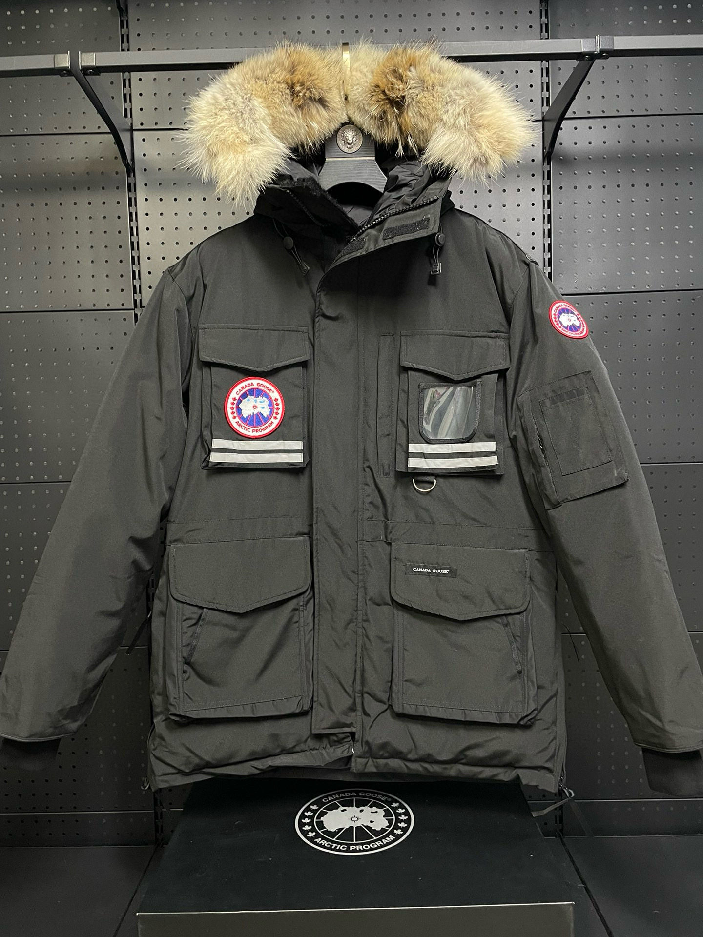 캐나다구스 남녀공용 패딩