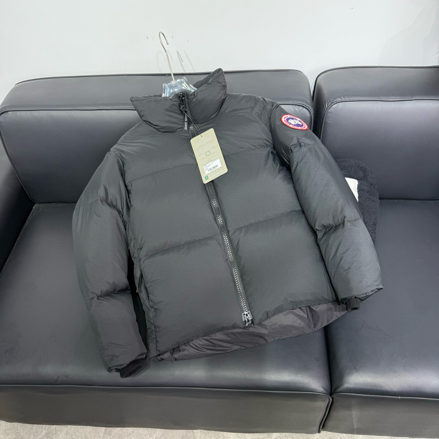 캐나다구스 남자 패딩