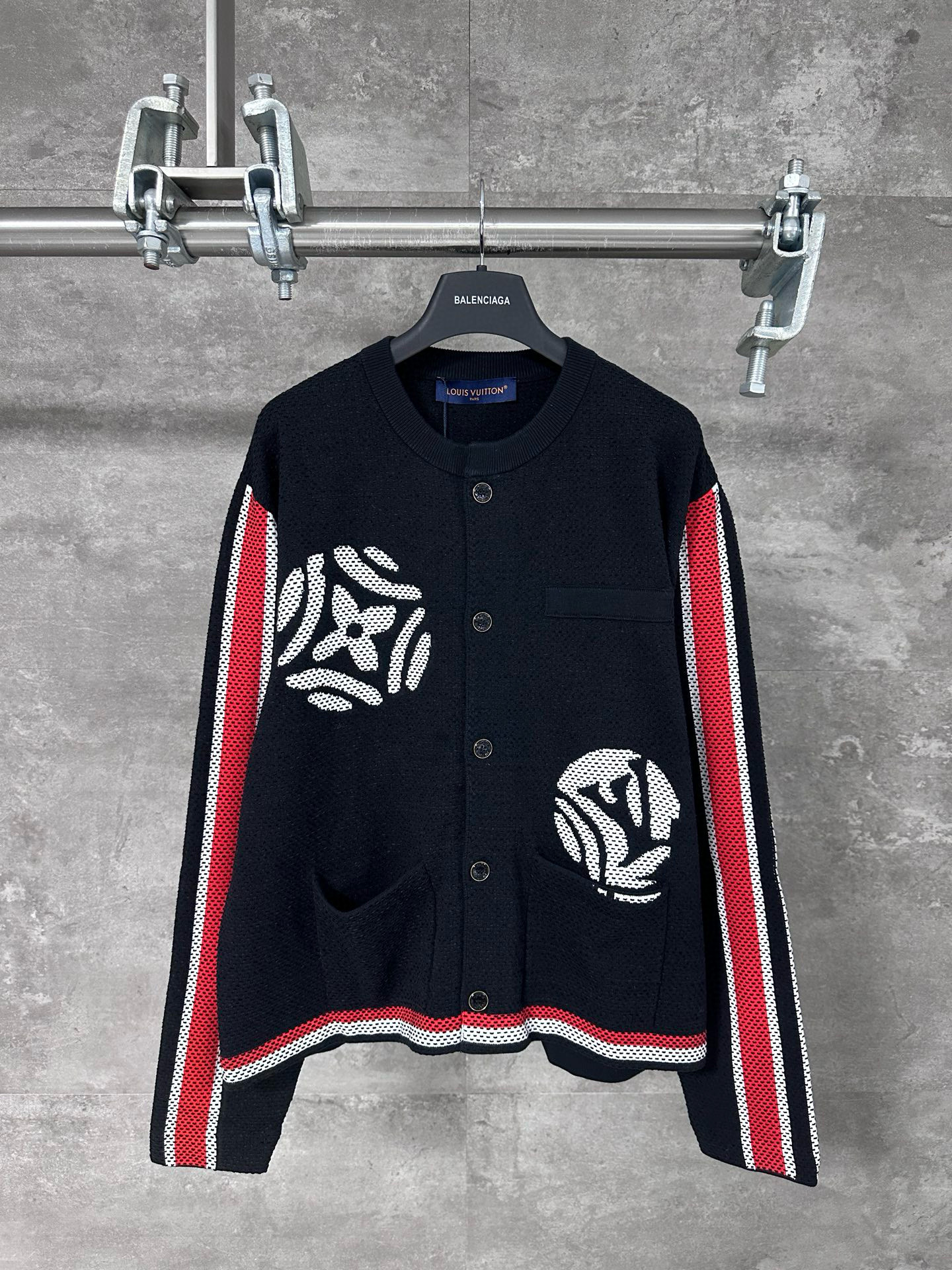 루이비통 남자 가디건