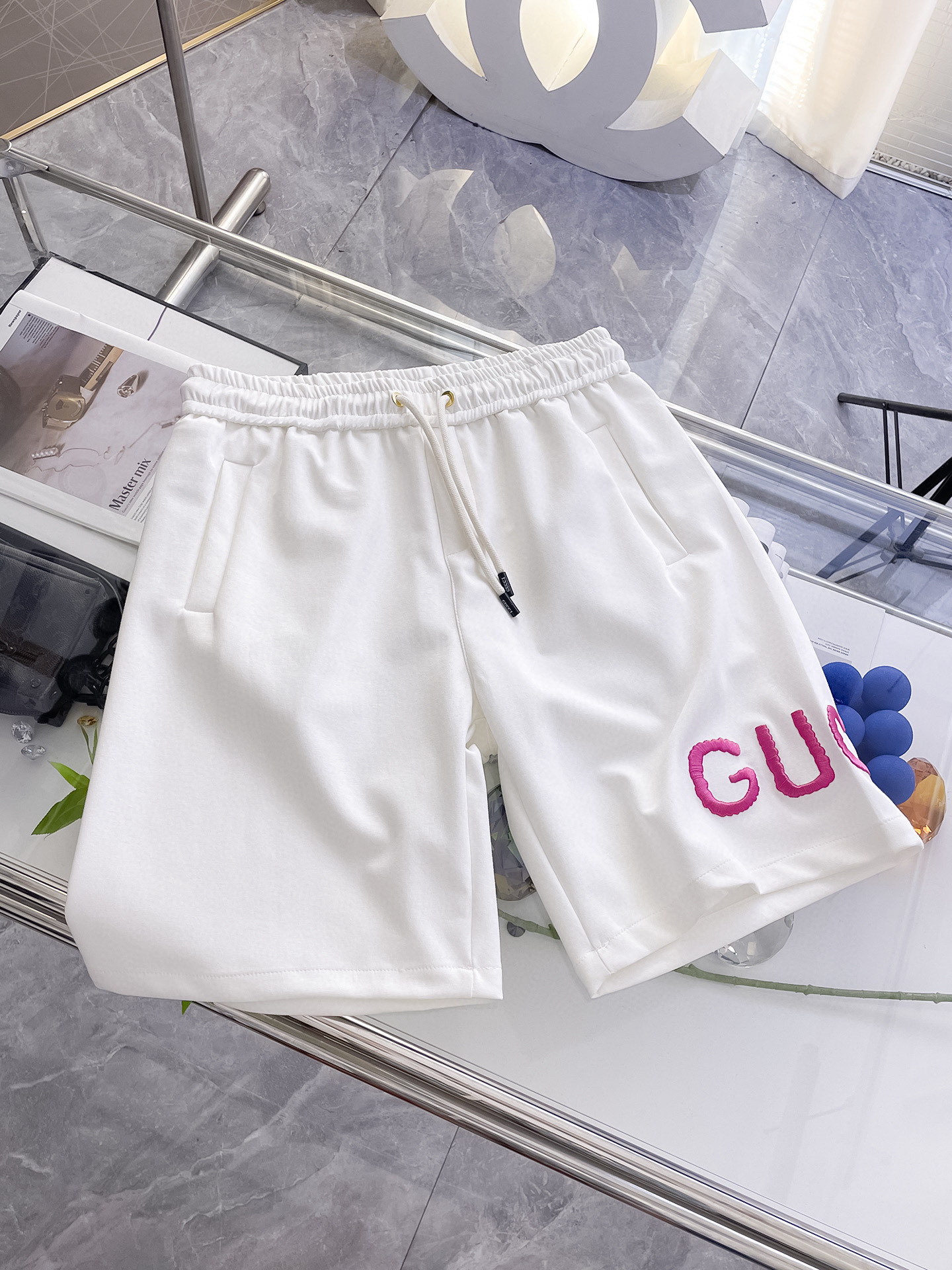 구찌 남자 반바지