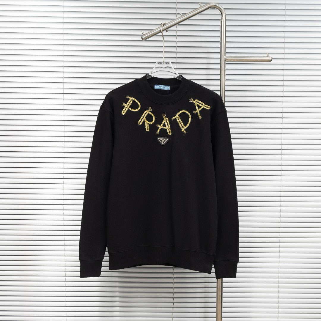 프라다 남자 맨투맨