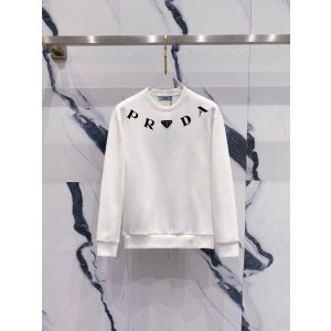 프라다 남자 맨투맨