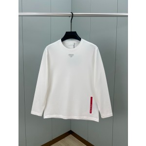 프라다 남자 맨투맨