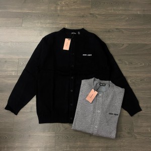 프라다 남자 가디건