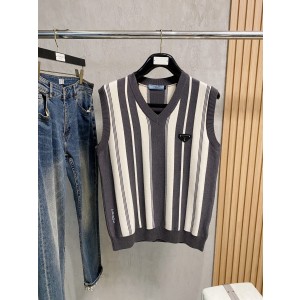 프라다 남자 니트