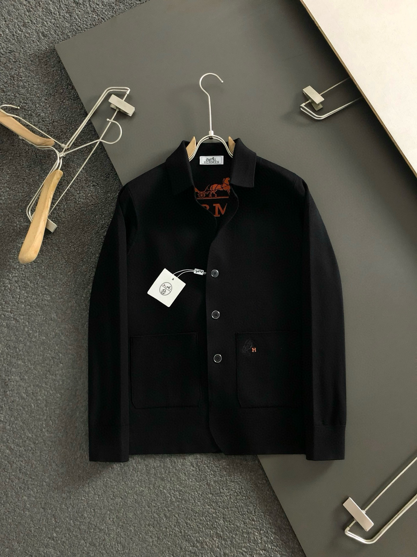 에르메스 남자 가디건