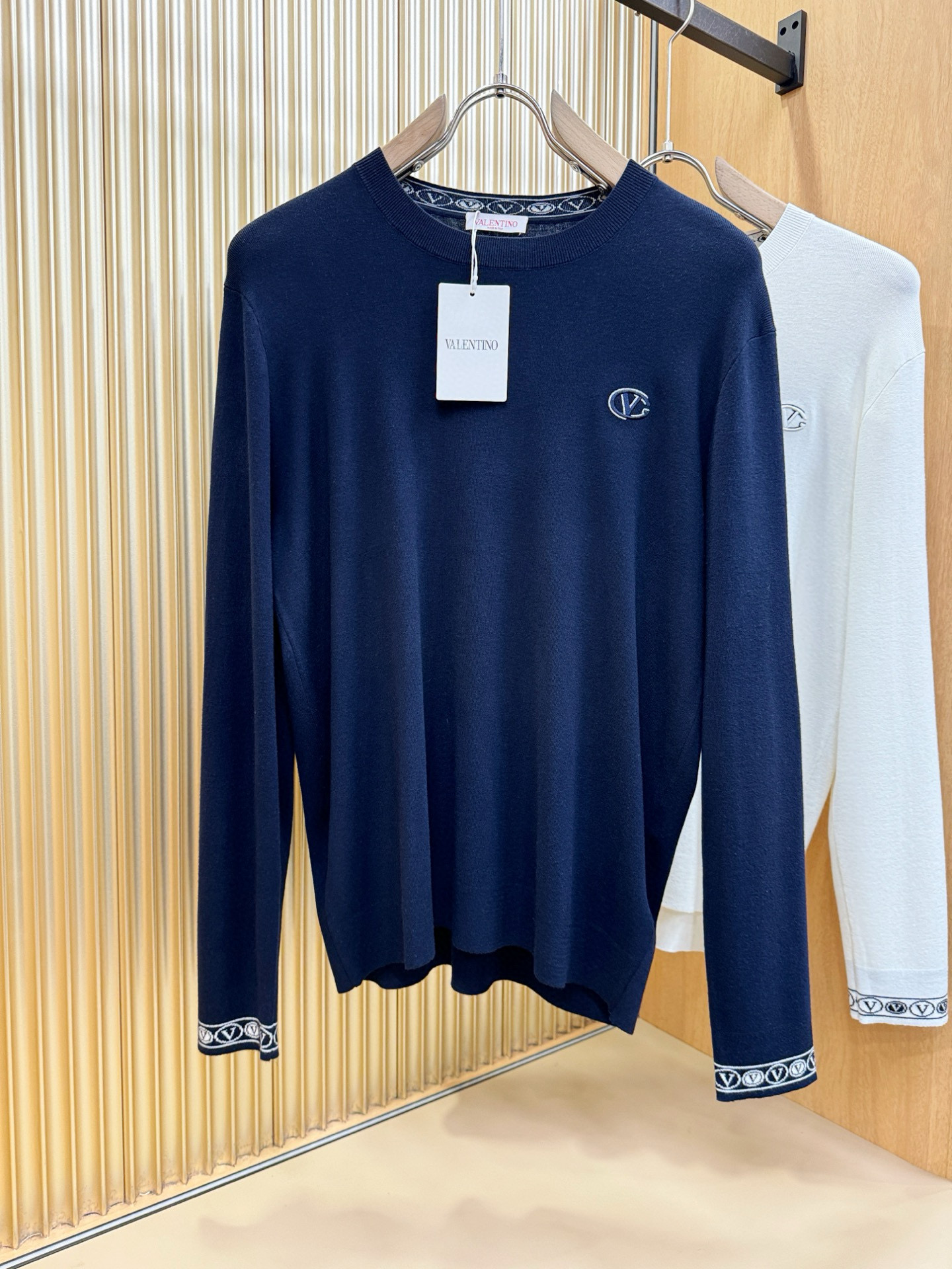 발렌티노 남자 니트