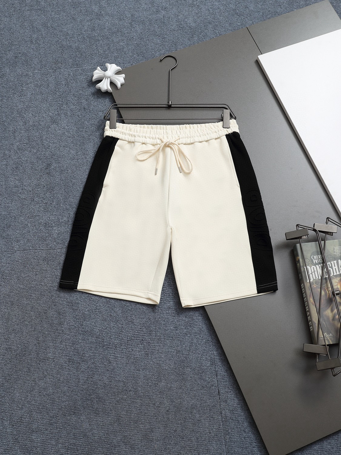 디올 남자 반바지