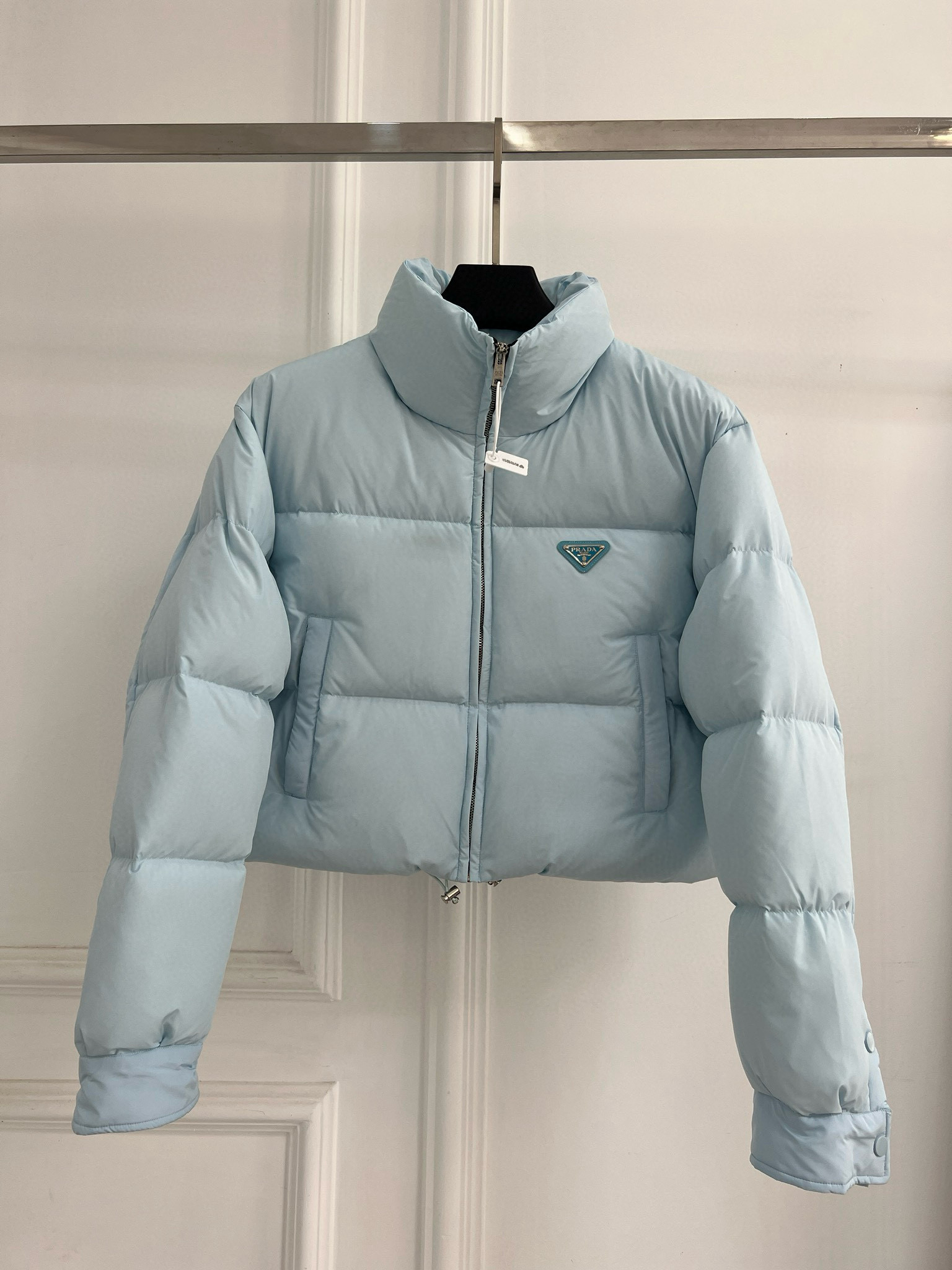 프라다 여자 패딩