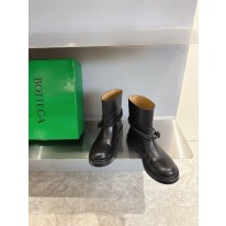 보테가베네타 여자 부츠