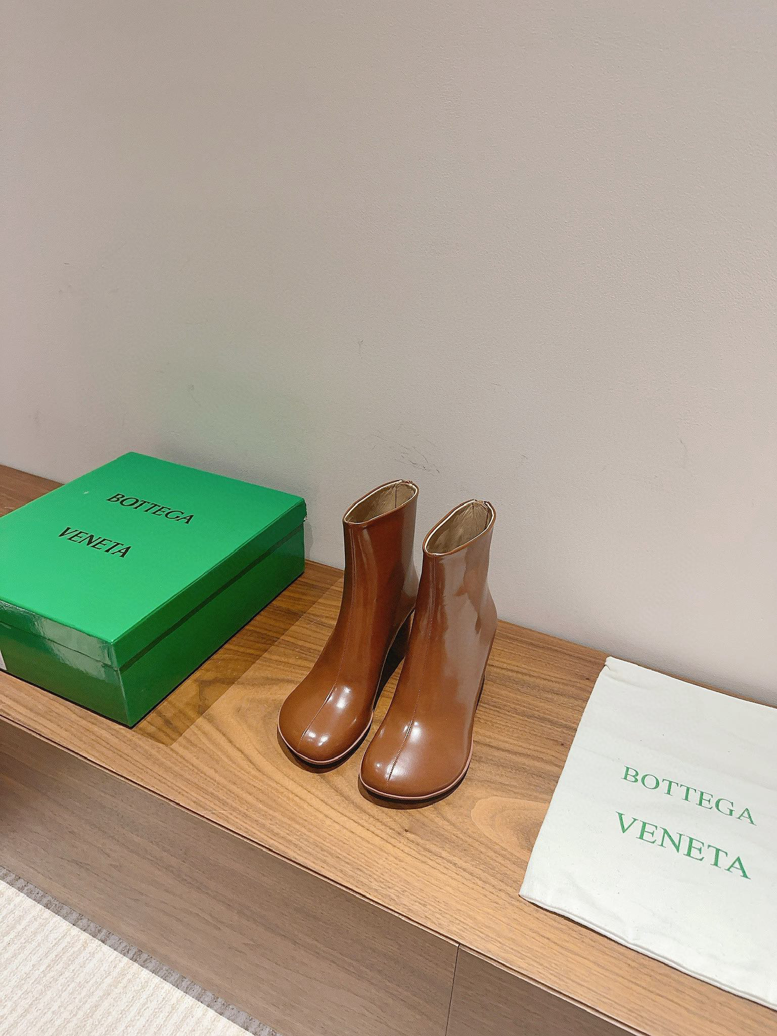 보테가베네타 8CM 여자 부츠