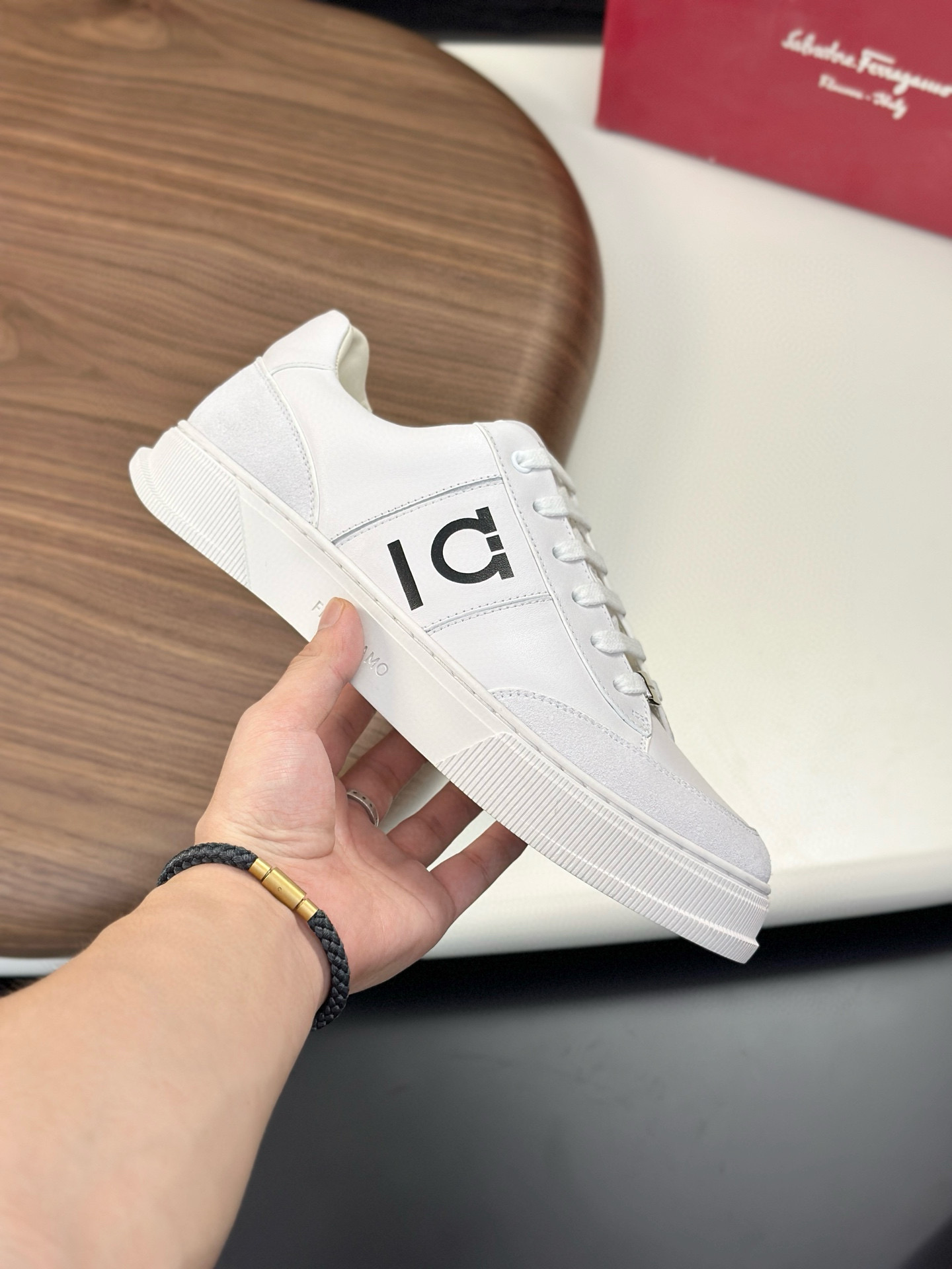 살바토레 페라가모 남자 신발 운동화 스니커즈