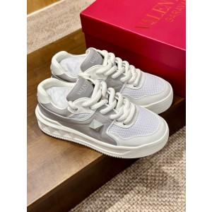 발렌티노 남녀공용 신발 운동화 스니커즈